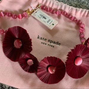 💕Posh Poppy Statement Necklace💕